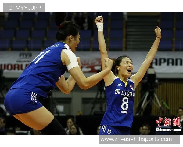 2016年大奖赛中国女排与塞尔维亚激战成名赛场展现巾帼风采